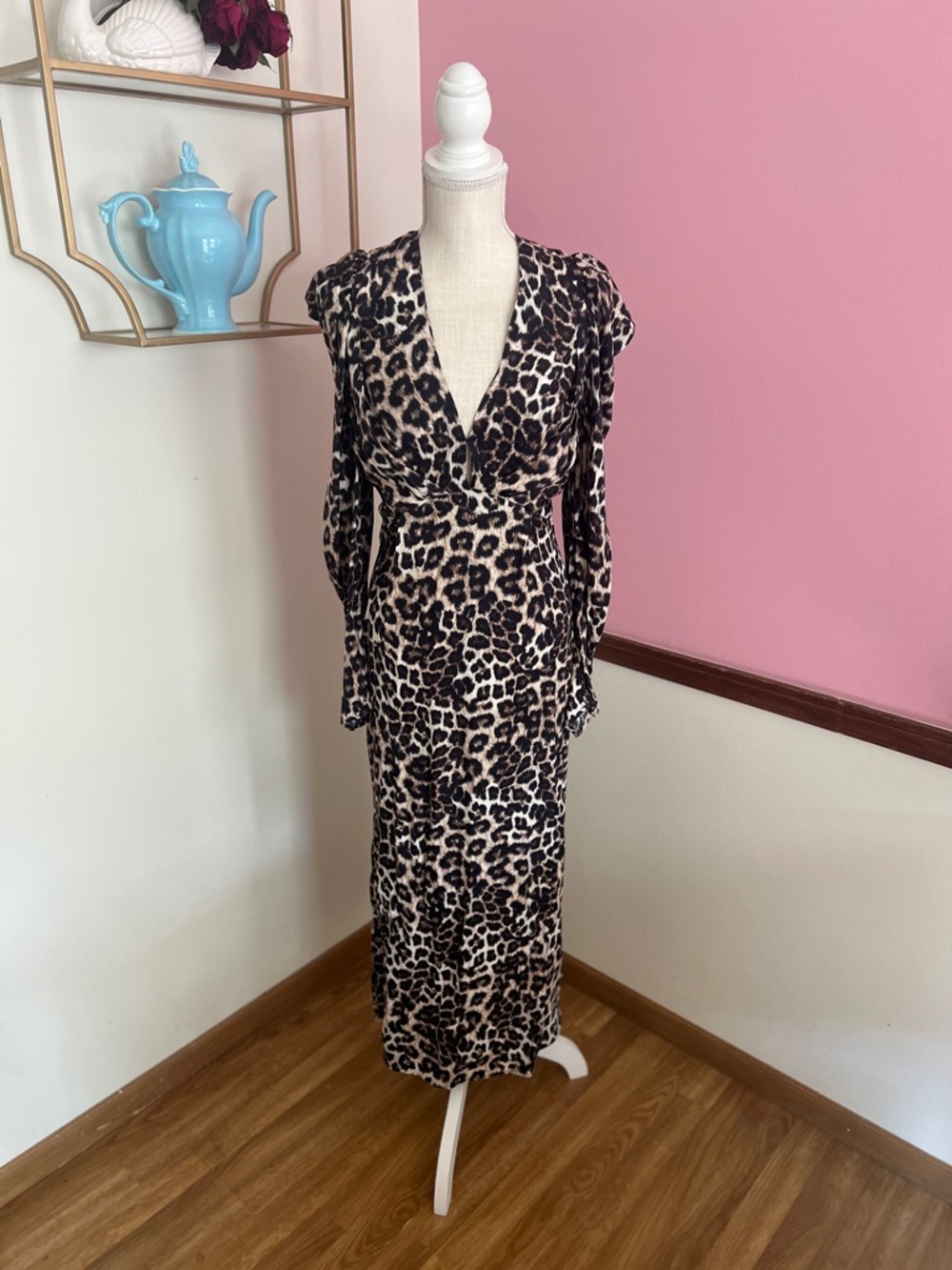Farm Rio Leopard Midi Dress - Picture 6 of 12